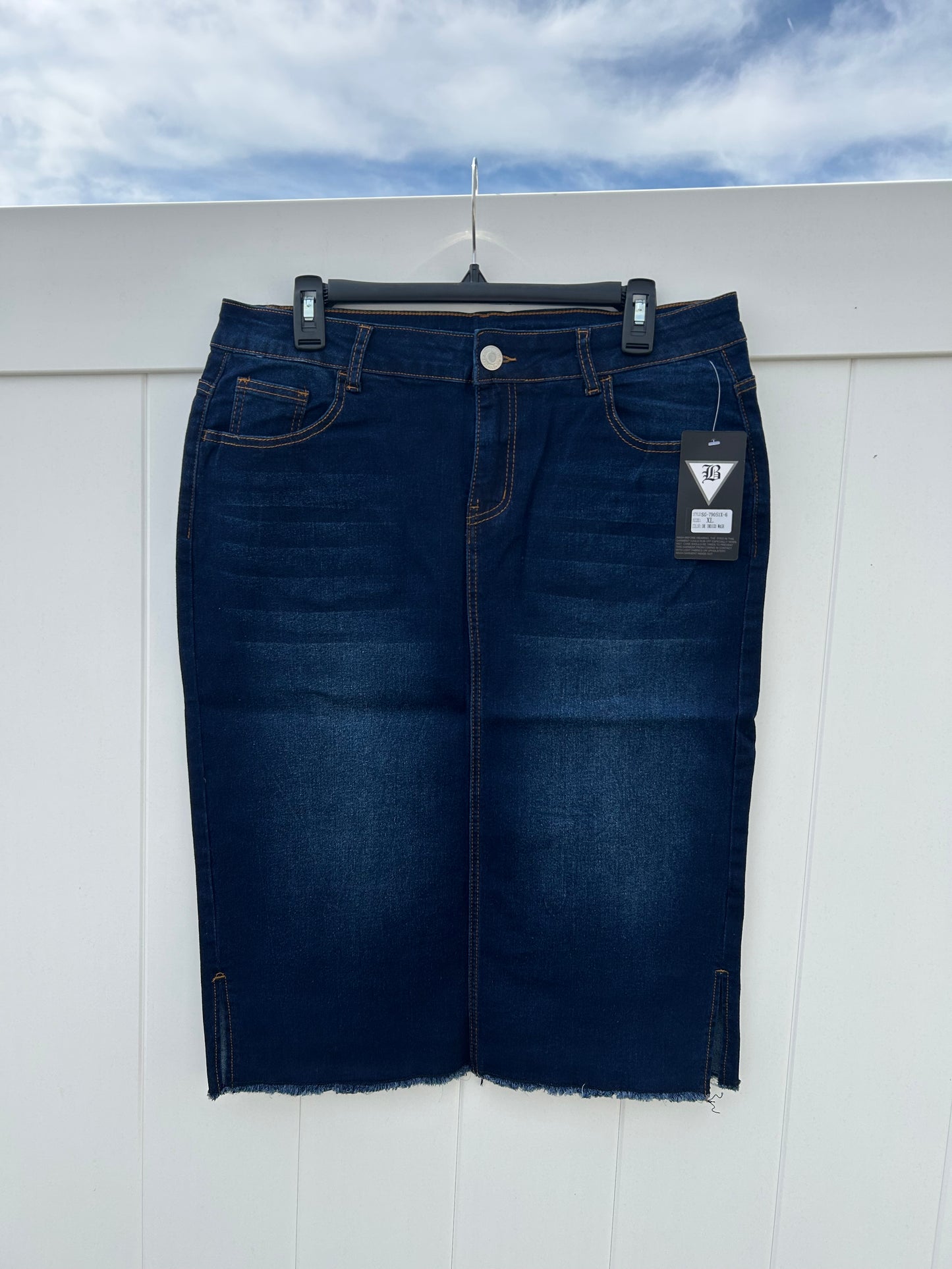 Dark Indigo Wash Denim Skirt | Plus